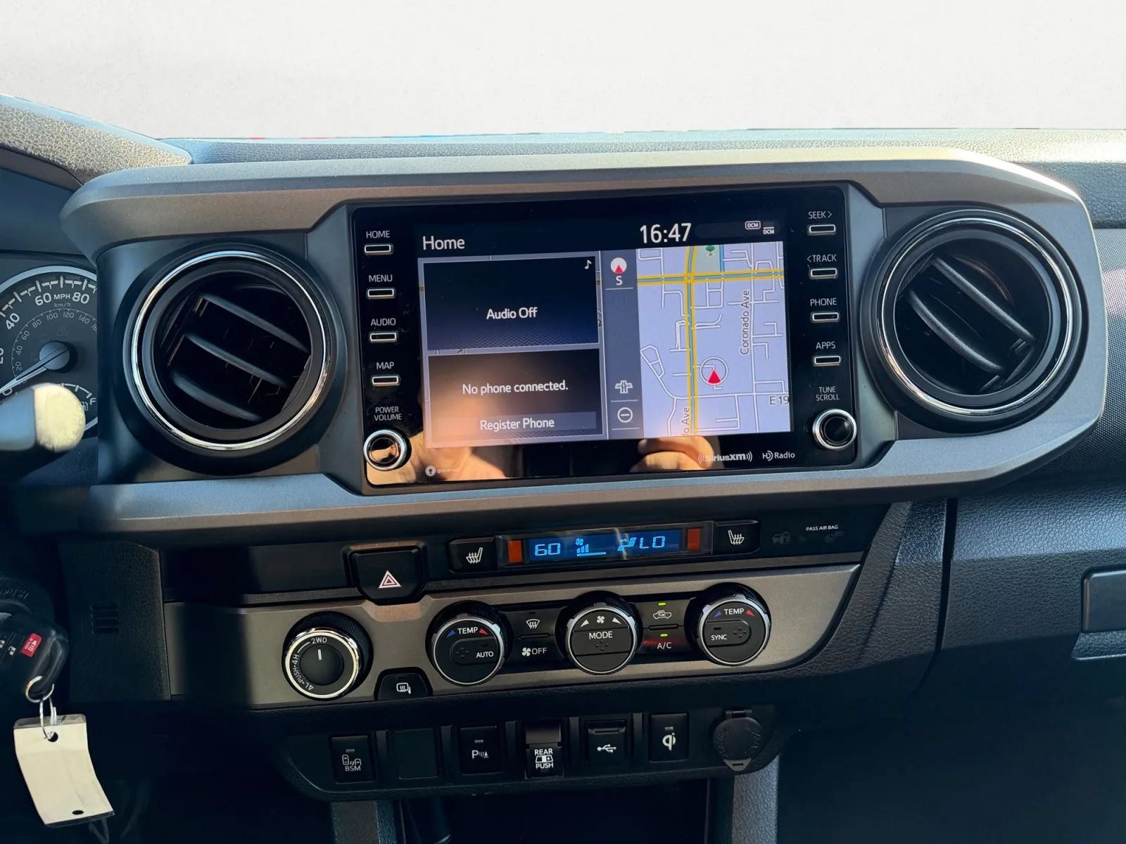 Used 2022 Toyota Tacoma TRD Off-Road AWD/4WD image 18