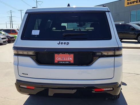 New 2026 Jeep Grand Wagoneer Limited AWD/4WD image 7
