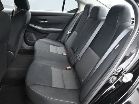 Certified 2022 Nissan Sentra SV image 12