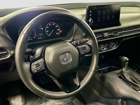 Used 2024 Honda HR-V EX-L image 11