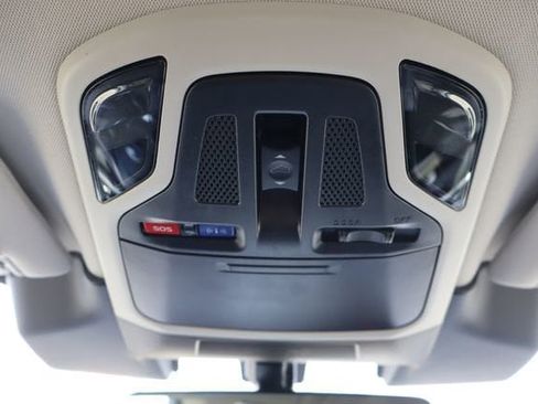 Certified 2025 Subaru Outback Limited w/ Popular Package #2 image 32