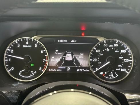 Used 2022 Nissan Pathfinder SV image 33