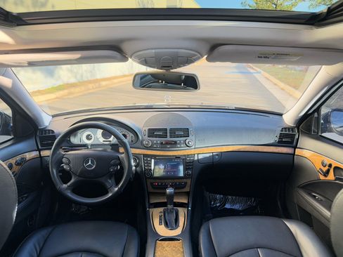 Used 2007 Mercedes-Benz E 350 4MATIC Sedan image 23