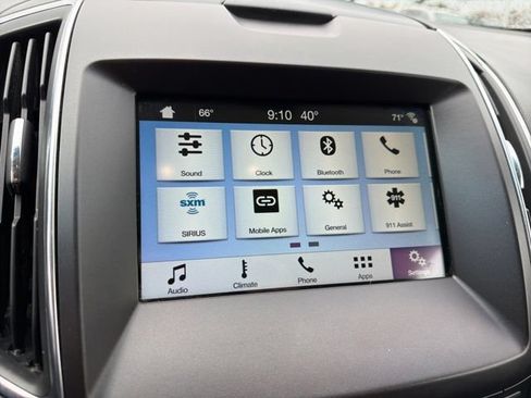 Used 2018 Ford Edge Titanium AWD/4WD image 14