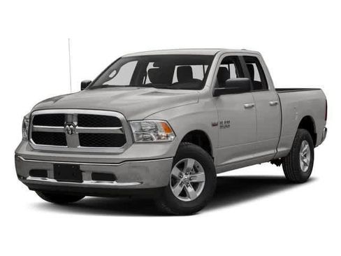 Used 2017 RAM 1500 Big Horn RWD image 2