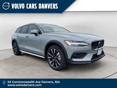 New 2026 Volvo V60 B5 Cross Country Ultra w/ Protection Package Premier