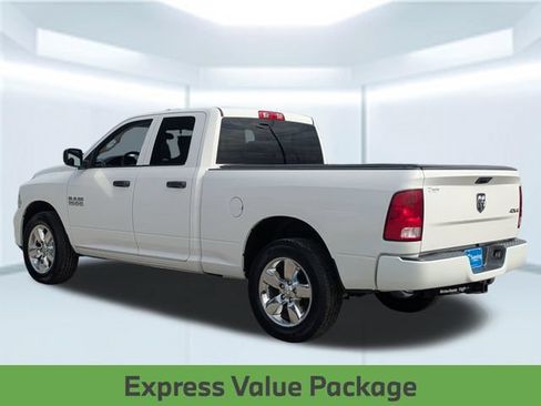 Used 2018 RAM 1500 Express w/ Express Value Package AWD/4WD image 3