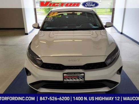 Used 2023 Kia Forte LXS FWD image 7