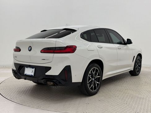 Certified 2025 BMW X4 xDrive30i w/ Premium Package AWD/4WD image 9