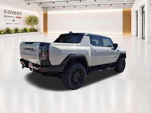 New 2026 GMC Hummer EV 4x4 Crew Cab w/ LPO, Dark Essentials Package image 11