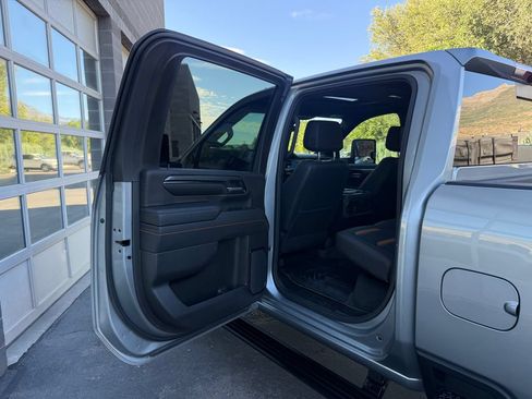 Used 2024 GMC Sierra 2500 AT4 w/ AT4 Premium Plus Package AWD/4WD image 34