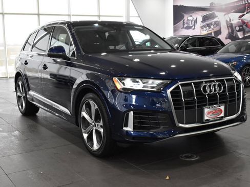 Used 2023 Audi Q7 3.0T Prestige image 4