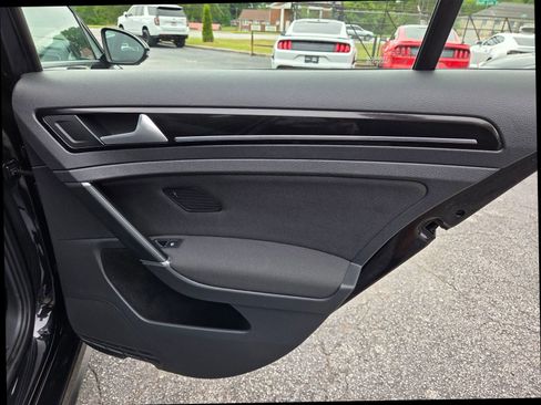Used 2016 Volkswagen GTI S FWD image 28