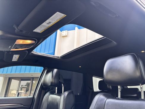 Used 2016 Jeep Grand Cherokee Limited image 12