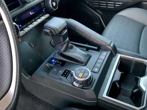 Used 2024 Toyota Tacoma TRD Off-Road w/ TRD Off Road Premium Package image 16