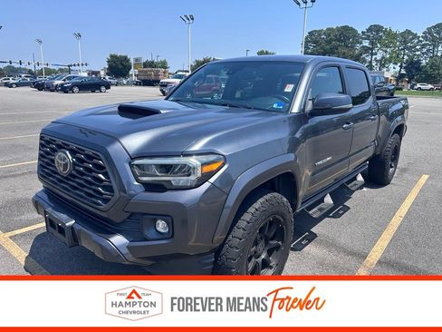 Used 2020 Toyota Tacoma TRD Sport AWD/4WD image 1