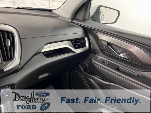 Used 2024 GMC Terrain SLT image 43