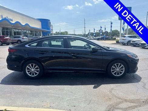 Used 2018 Hyundai Sonata SE FWD image 4