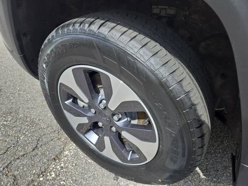 Used 2023 Jeep Grand Cherokee 4WD 4xe w/ Luxury Tech Group II image 12