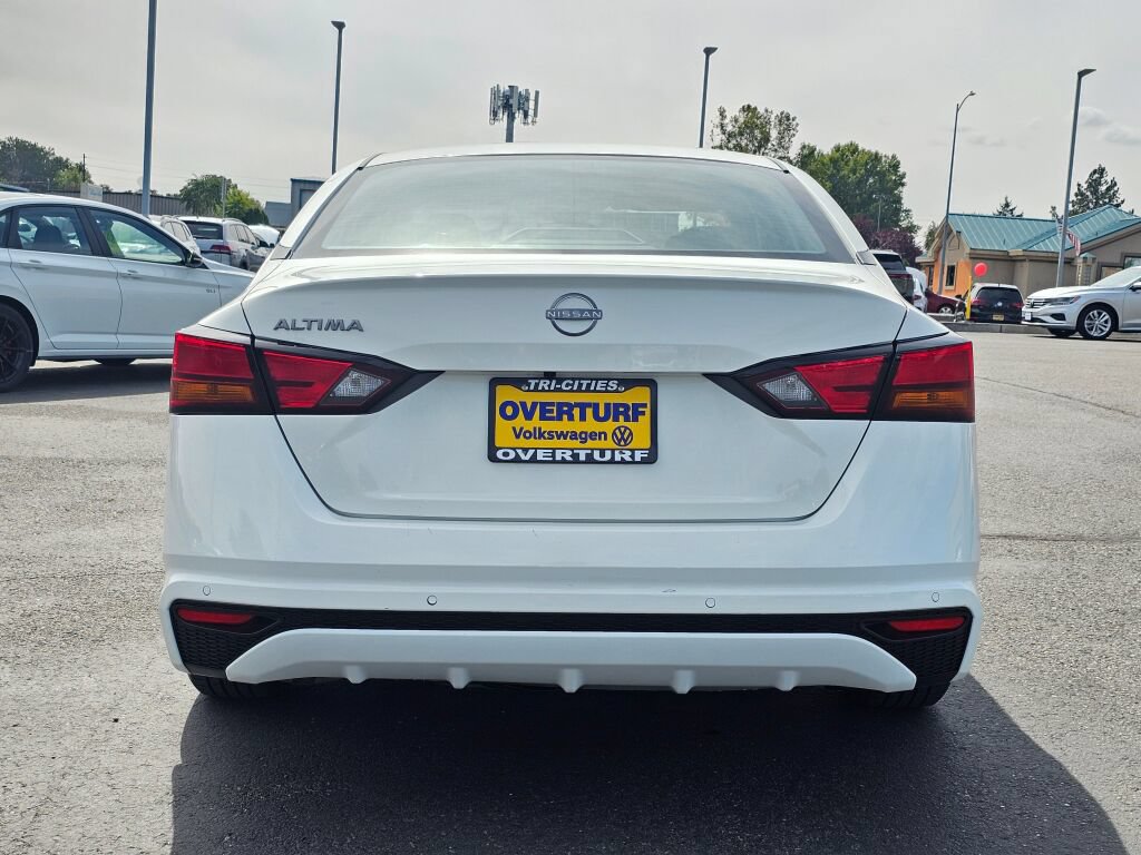 Used 2024 Nissan Altima 2.5 S FWD image 5