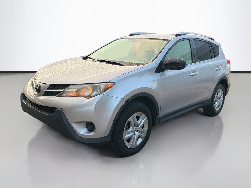 Used 2015 Toyota RAV4 LE AWD/4WD image 3