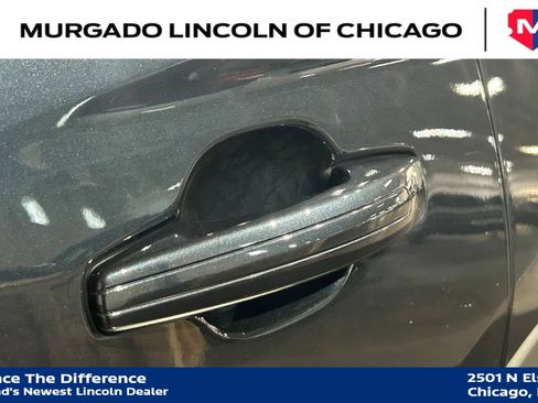 Used 2023 Lincoln Nautilus Reserve AWD/4WD image 17