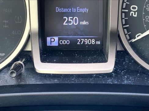 Used 2023 Toyota Tacoma SR5 image 21