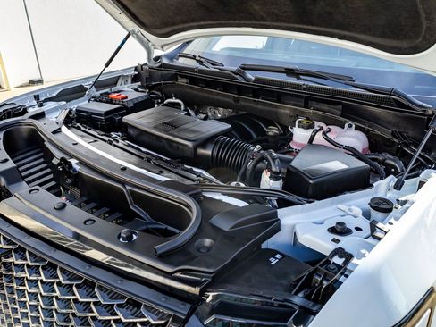 Used 2026 Cadillac Escalade Platinum Sport w/ LPO, Floor Liner Package image 39