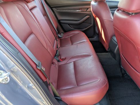 Used 2024 MAZDA MAZDA3 s image 13