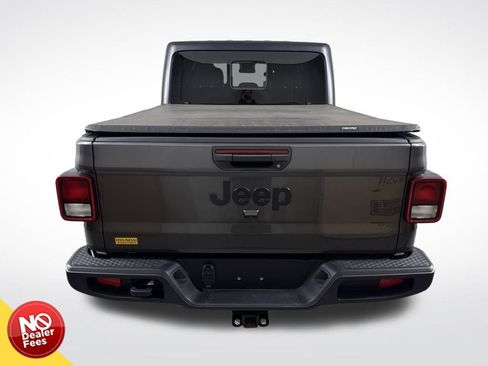 Used 2024 Jeep Gladiator Sport image 5