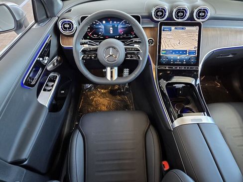 New 2025 Mercedes-Benz GLC 300 image 14