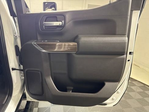 Used 2020 Chevrolet Silverado 1500 LT Trail Boss image 19