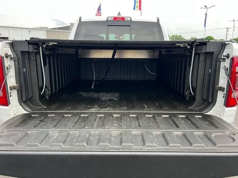 Used 2020 RAM 1500 Laramie w/ Sport Appearance Package AWD/4WD image 7