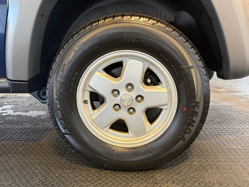 Used 2006 Jeep Liberty Sport image 26