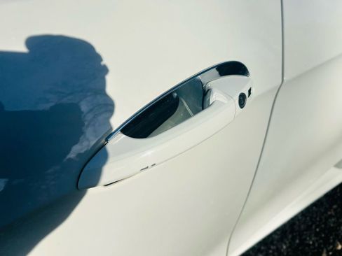 Used 2010 Mercedes-Benz E 350 Sedan image 7