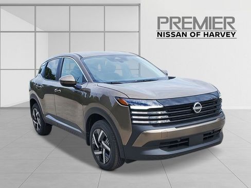 New 2026 Nissan Kicks SV image 2