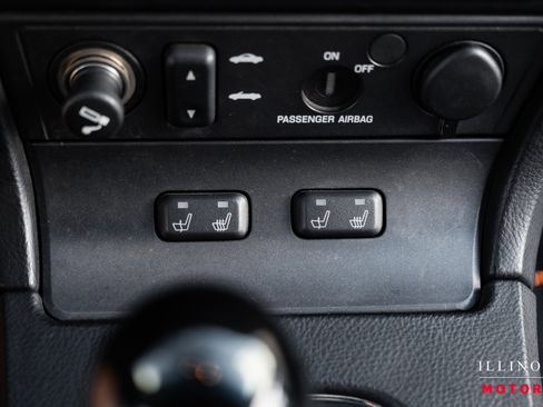 Used 2003 Ford Thunderbird Deluxe image 20