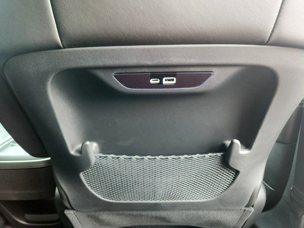 New 2027 Chrysler Pacifica Select FWD image 50