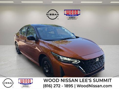 Used 2024 Nissan Sentra SR w/ SR Premium Package FWD image 1