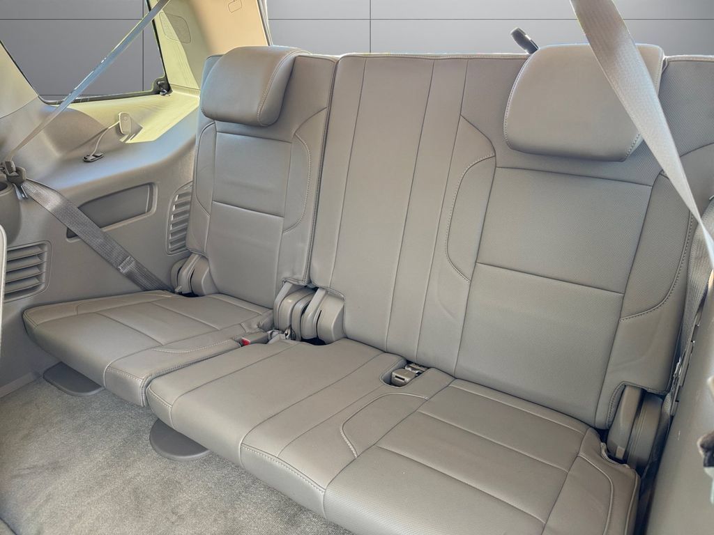 Used 2015 Chevrolet Tahoe LTZ AWD/4WD image 16