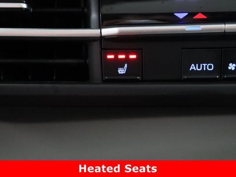 Certified 2021 Toyota Sienna XLE image 22