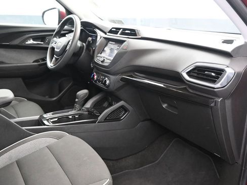 Used 2023 Chevrolet TrailBlazer LT image 16