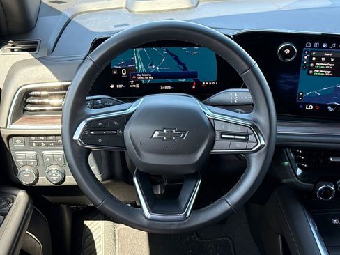 Certified 2025 Chevrolet Suburban Z71 image 26