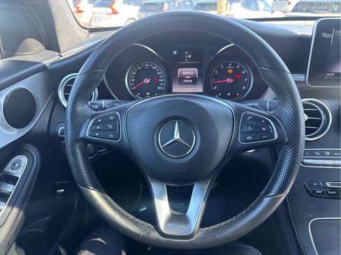 Used 2019 Mercedes-Benz GLC 300 4MATIC image 17