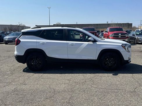 Certified 2023 GMC Terrain SLE w/ Driver Convenience Package image 6