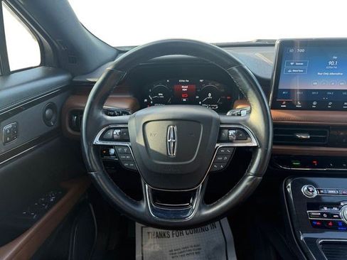 Used 2023 Lincoln Nautilus Reserve w/ Luxury Package FWD image 13