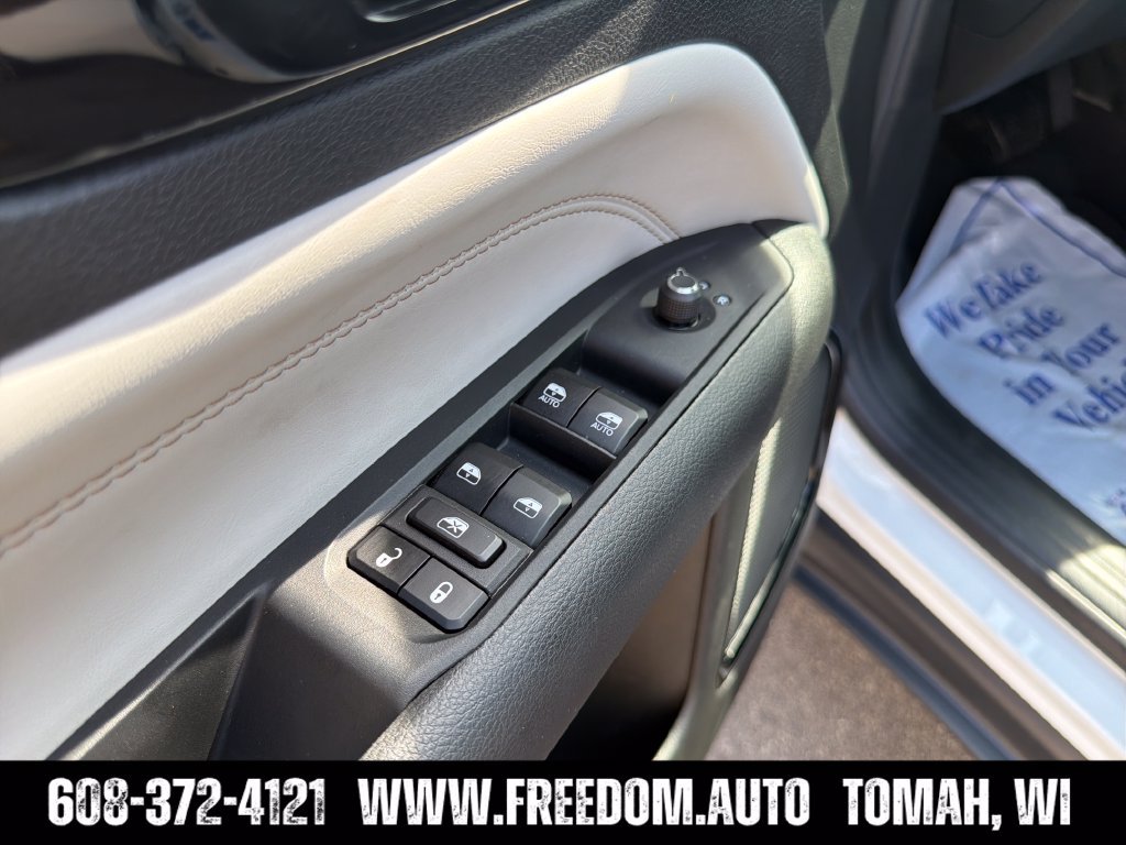 Used 2025 Jeep Compass Limited AWD/4WD image 11