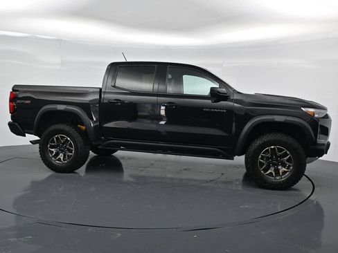 Used 2025 Chevrolet Colorado ZR2 AWD/4WD image 8