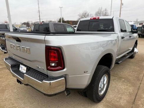 New 2026 RAM 3500 Tradesman AWD/4WD image 4