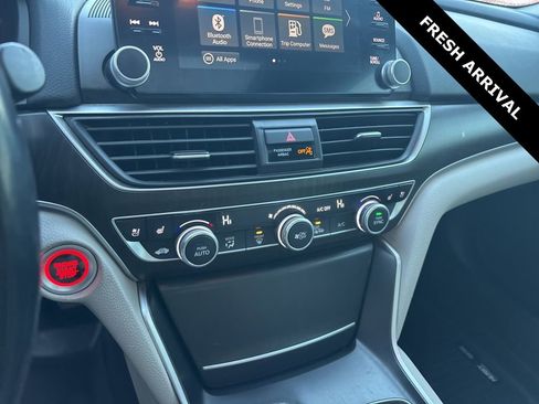 Used 2019 Honda Accord Touring image 8